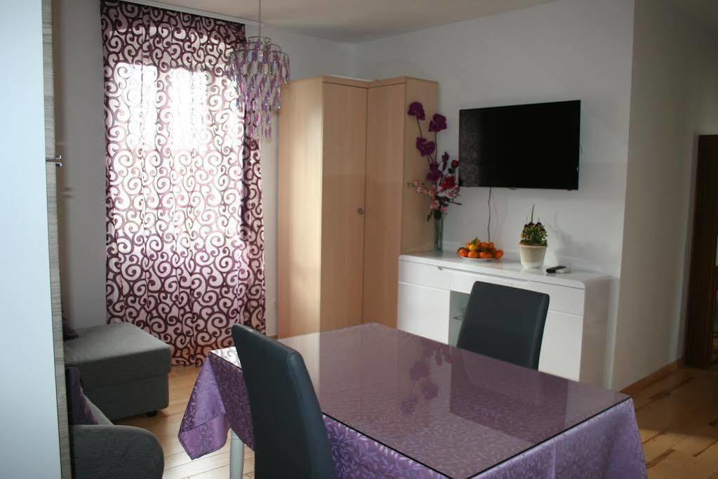 Apartment Lavanda Spalato Esterno foto